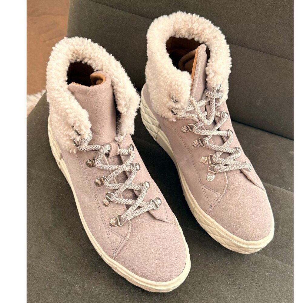 Gray Suede and Shearling Culfs Sneaker Booties SZ 10